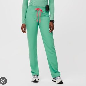 Surgical Green Figs Scrub Pants - Small Livingston, gently used, like new